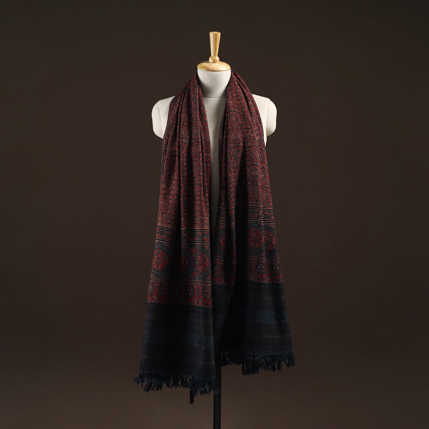 Kutch handwoven hand merino wool shawl 11 - handcrafted