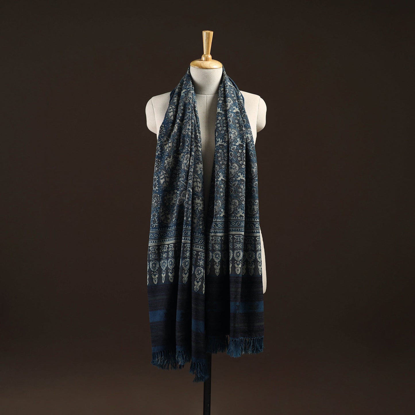 Kutch handwoven hand merino wool shawl 16 - handcrafted