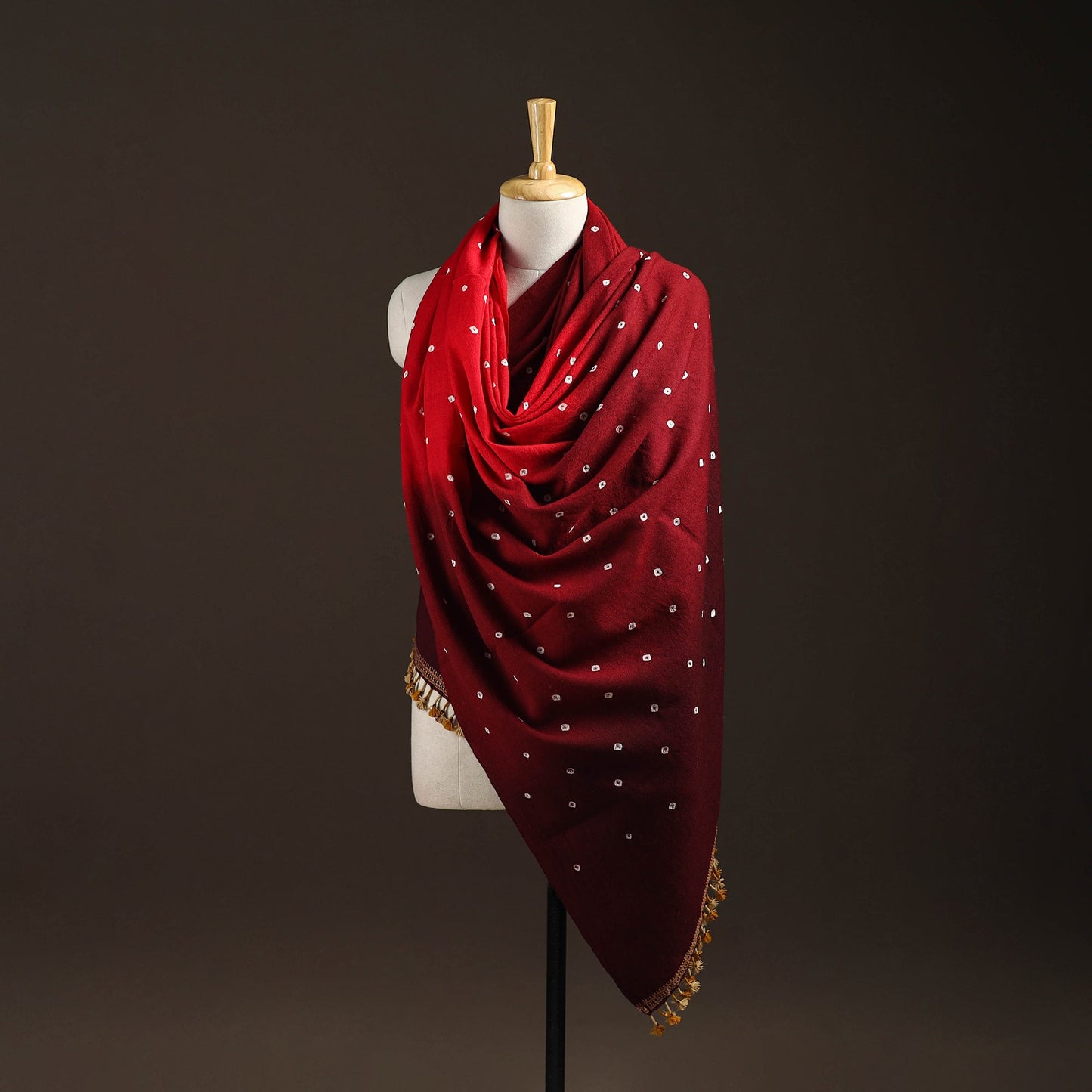 Kutch handwoven merino wool bandhani tie-dye shawl 138