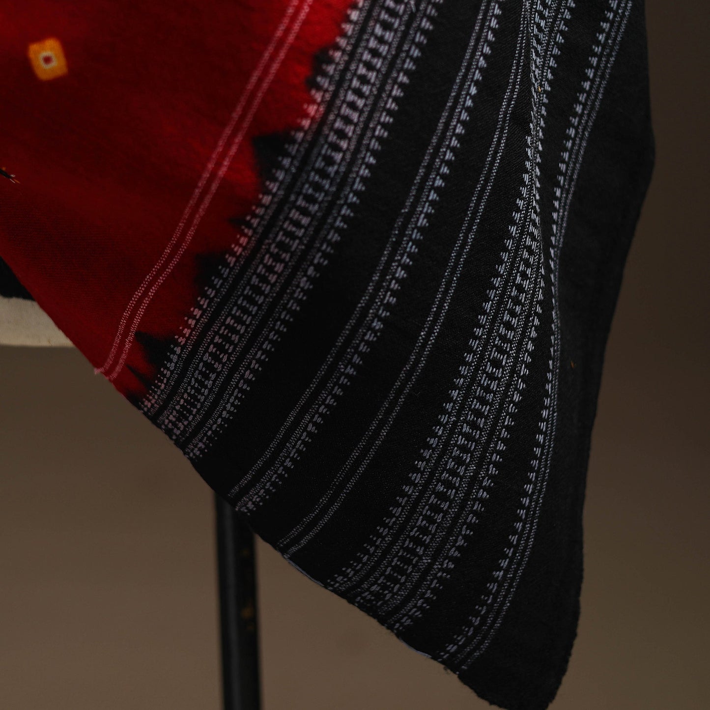 Kutch mirror work handwoven bandhani bagida woolen shawl 18