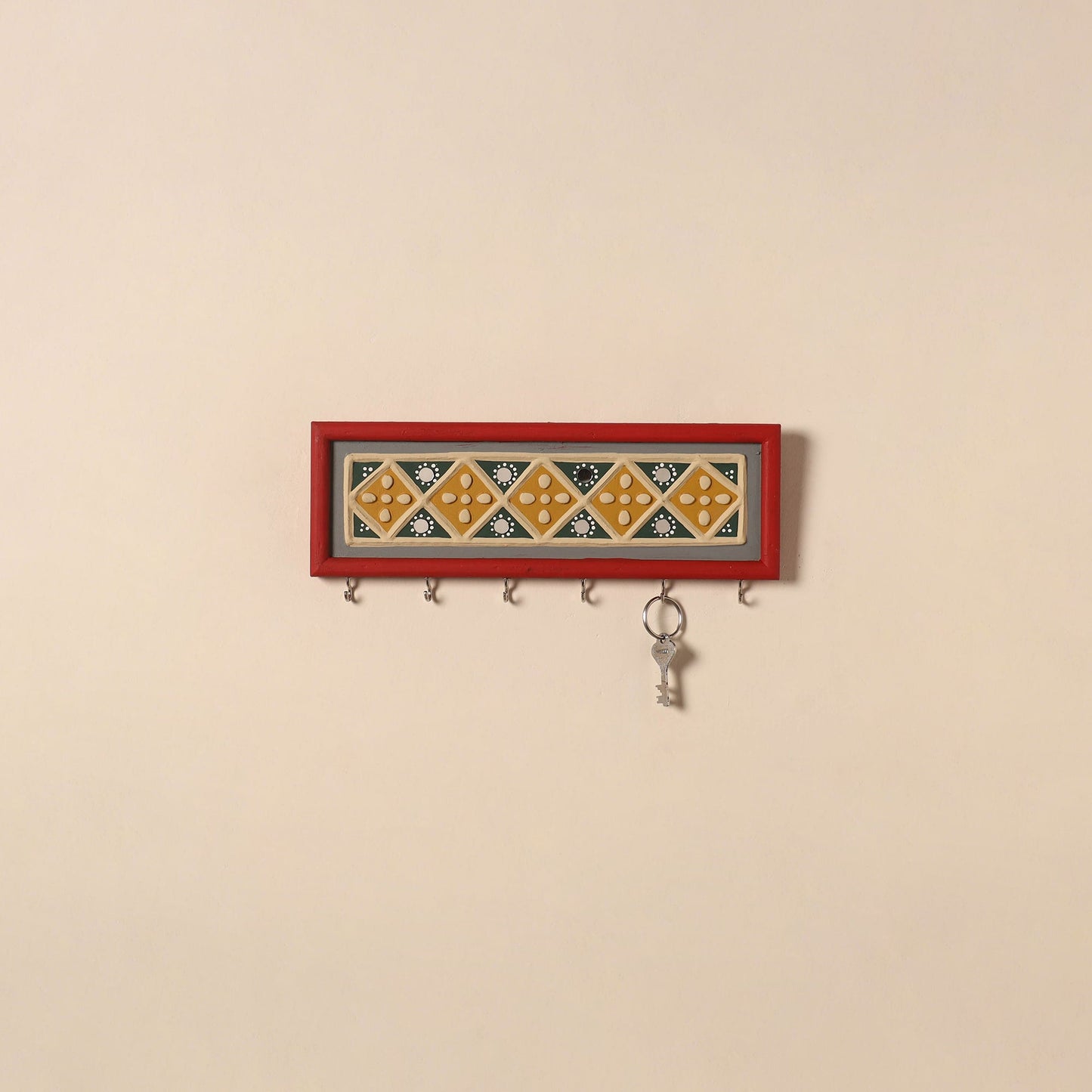 Kutch mud mirror work lippan art key holder (4 x 12 in)