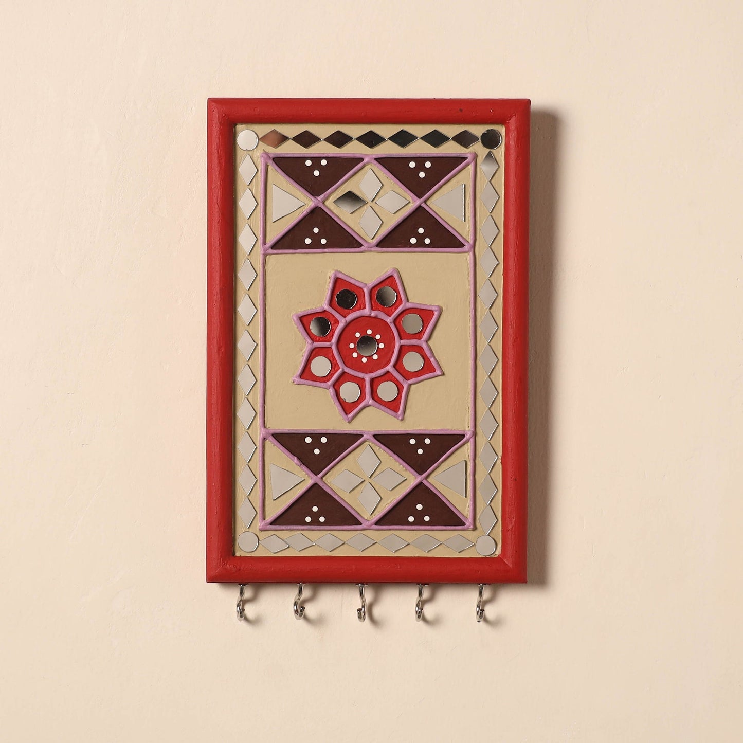 Kutch mud mirror work lippan art key holder (9 x 6 in) 41