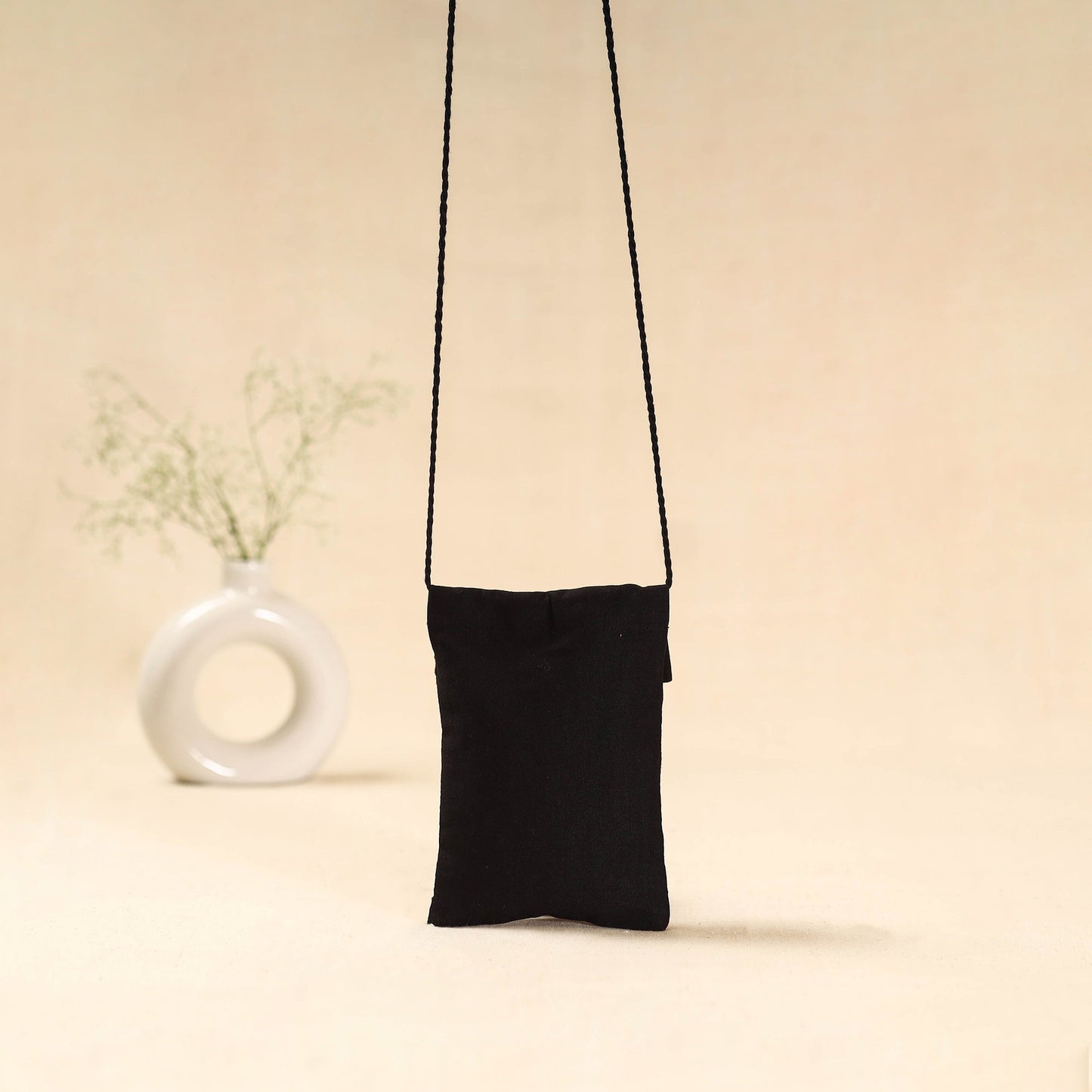 Kutch neran hand embroidered sling bag 247 - handcrafted