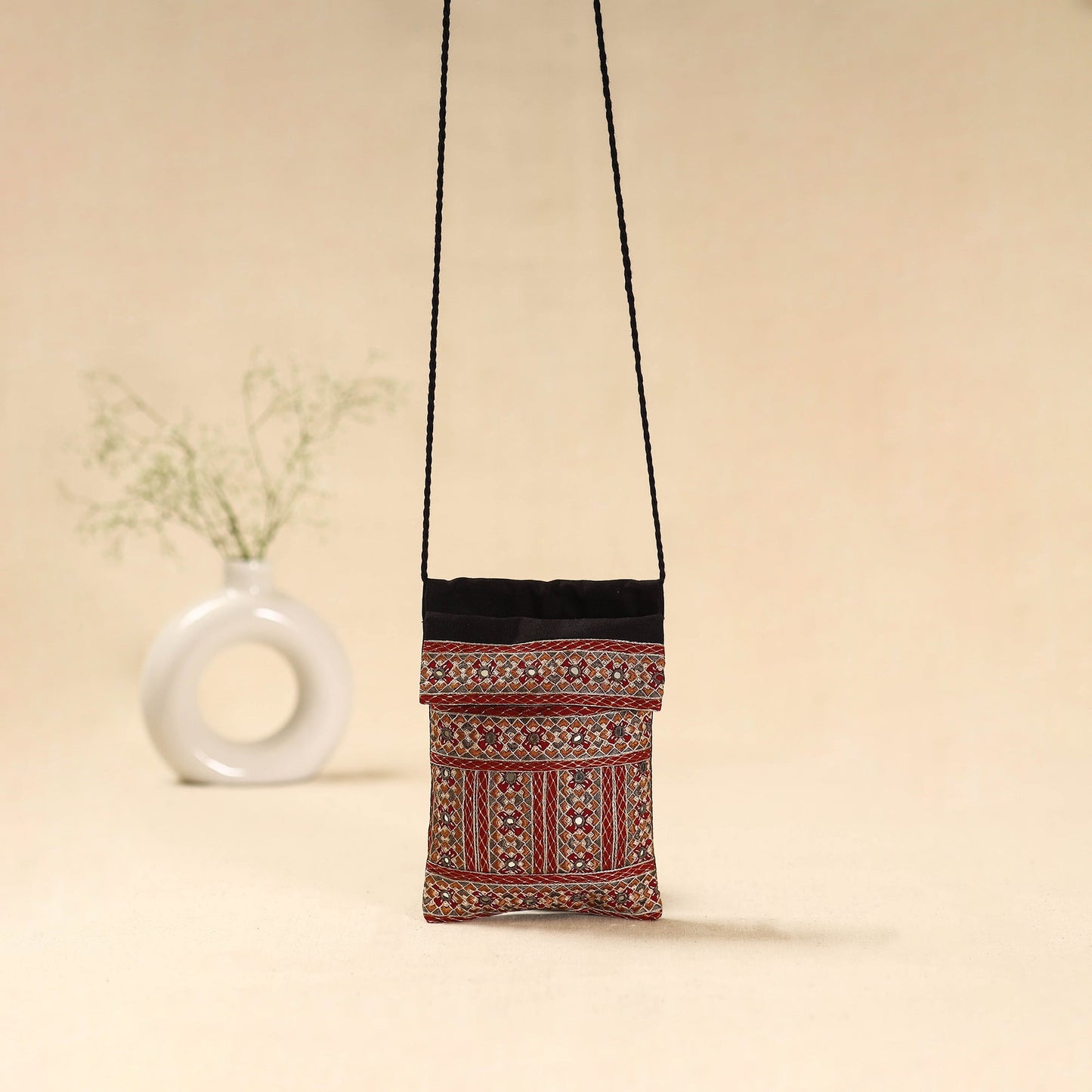 Kutch neran hand embroidered sling bag 247 - handcrafted
