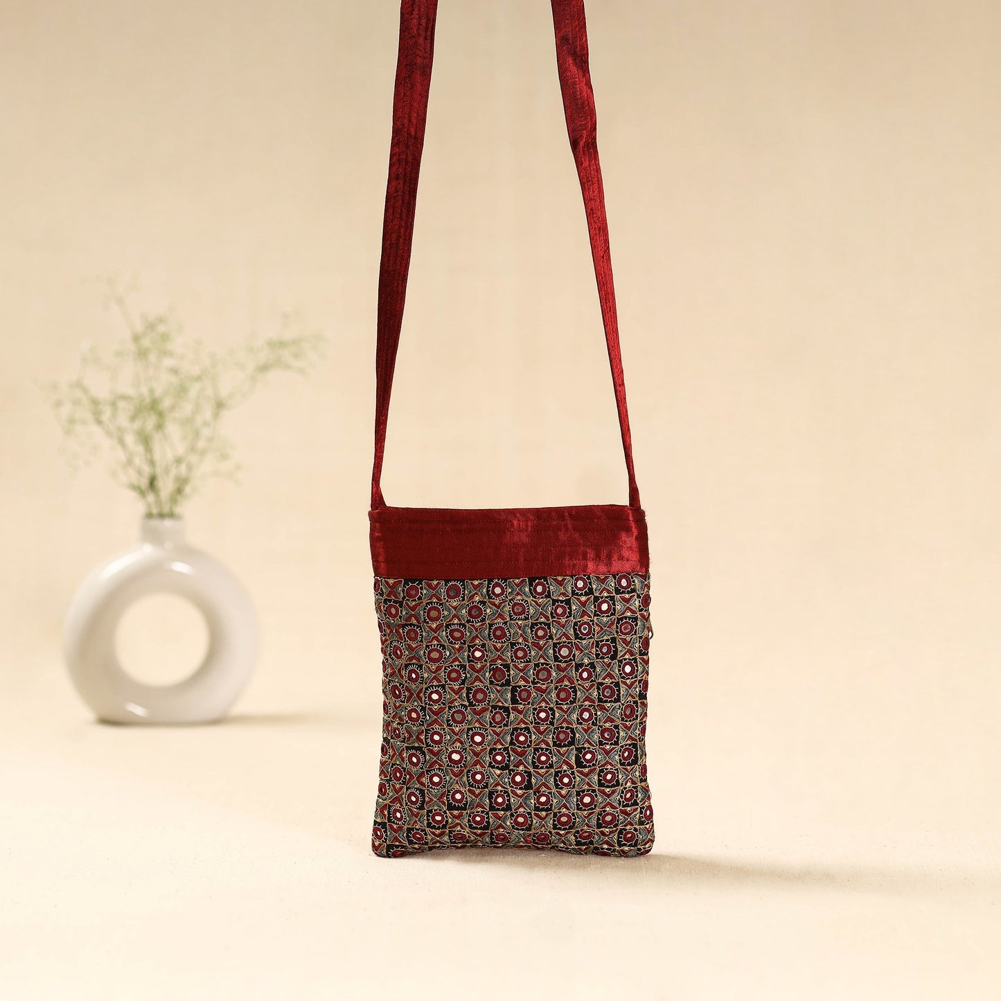 Kutch neran hand embroidered sling bag 49 - handcrafted