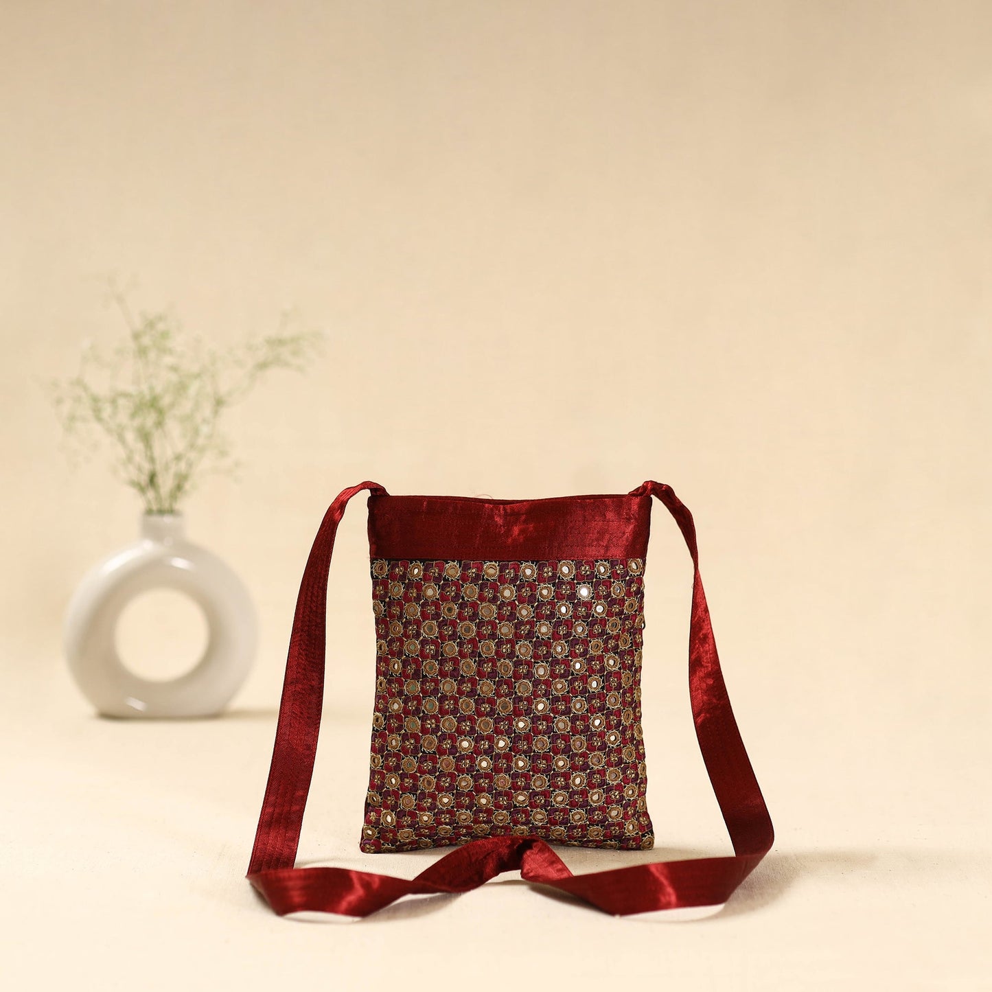 Kutch neran hand embroidered sling bag 51 - handcrafted
