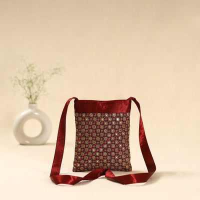 Kutch neran hand embroidered sling bag 51 - handcrafted