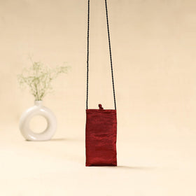 Kutch neran hand embroidered sling dori mobile pouch 106