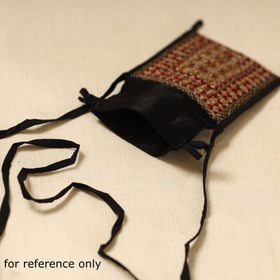 Kutch neran hand embroidered sling dori mobile pouch 220
