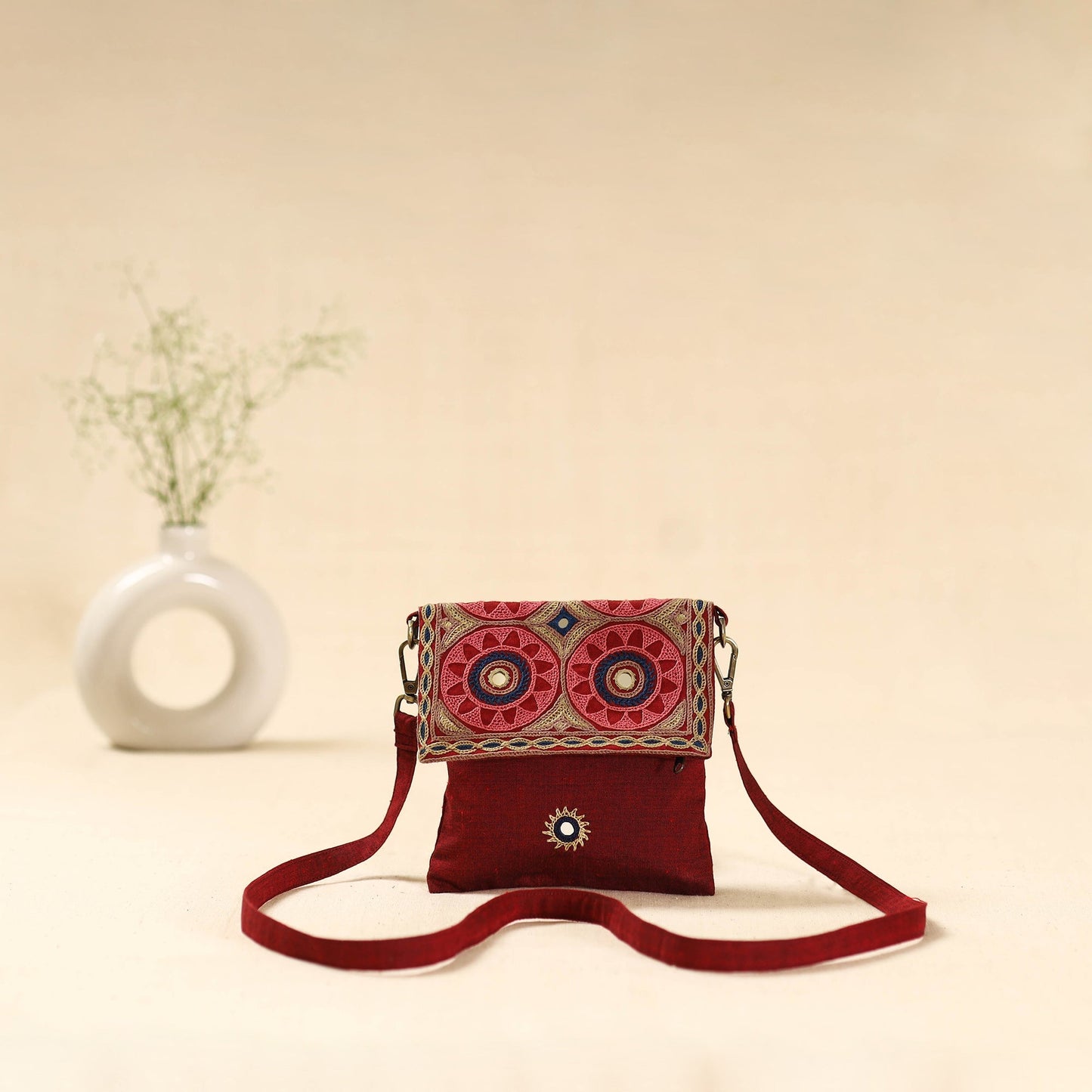 Kutch pakko hand embroidered sling bag 81 - handcrafted