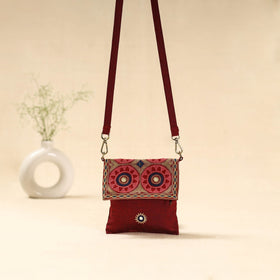Kutch pakko hand embroidered sling bag 81 - handcrafted