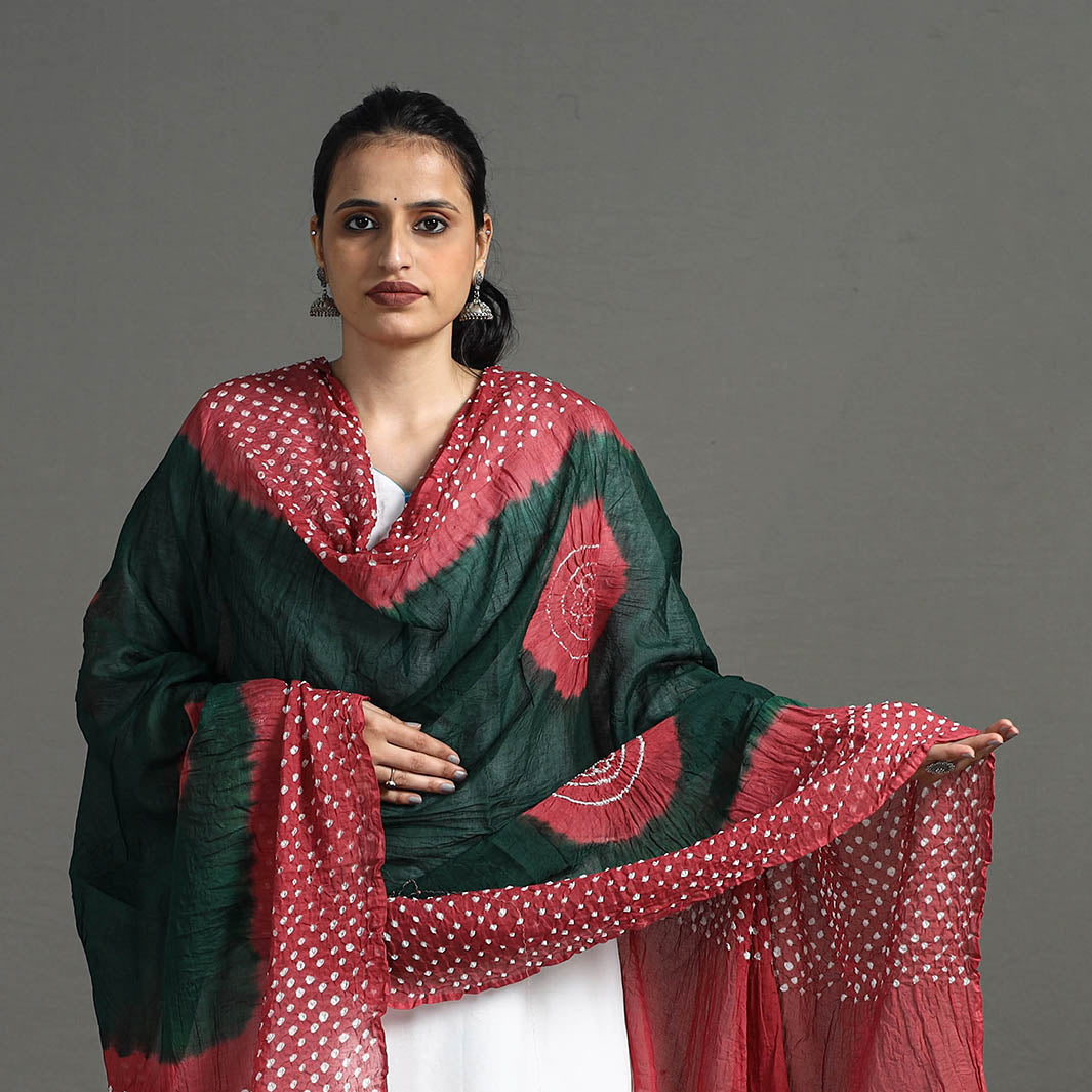  Kutch Bandhani Dupatta Online in India