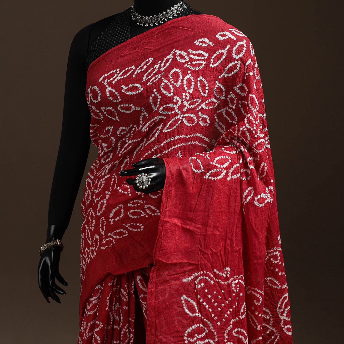 Red - kutch tie-dye cotton bandhani saree 13 - handcrafted