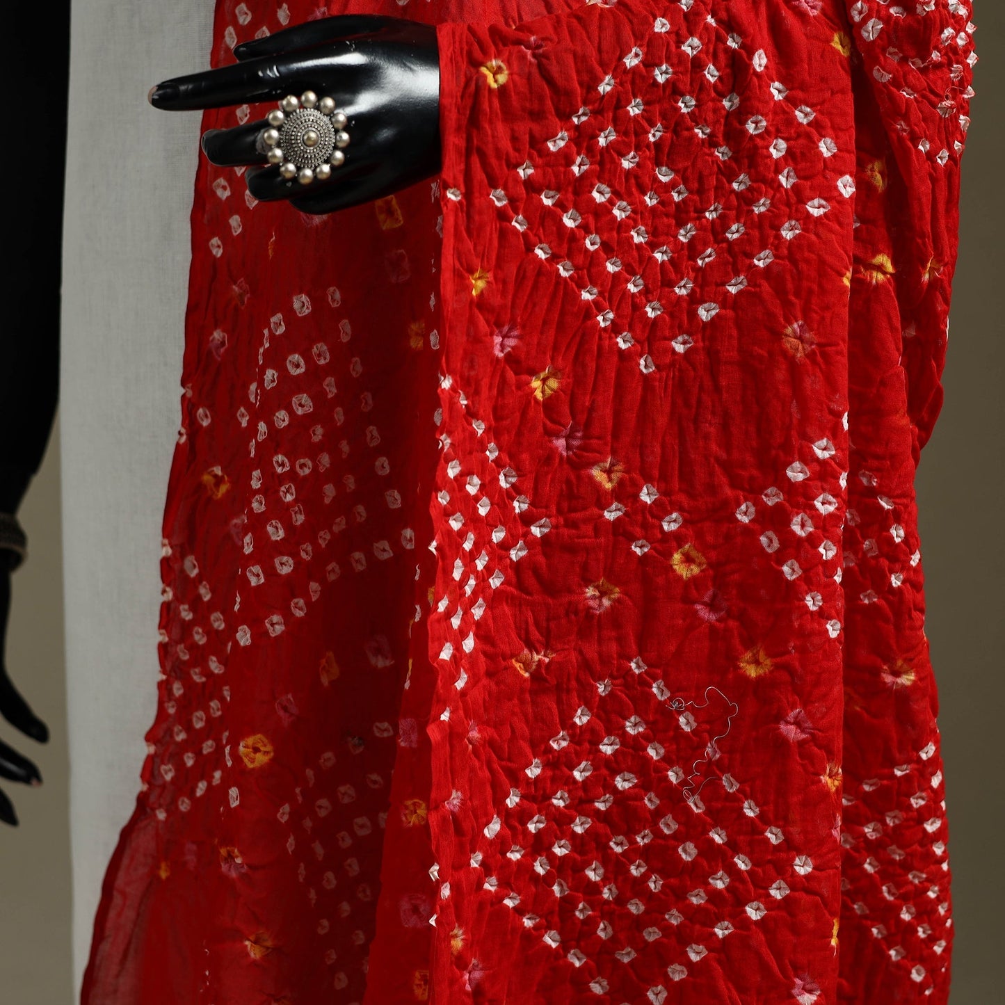 Kutch tie-dye mul cotton bandhani dupatta 10 - handcrafted
