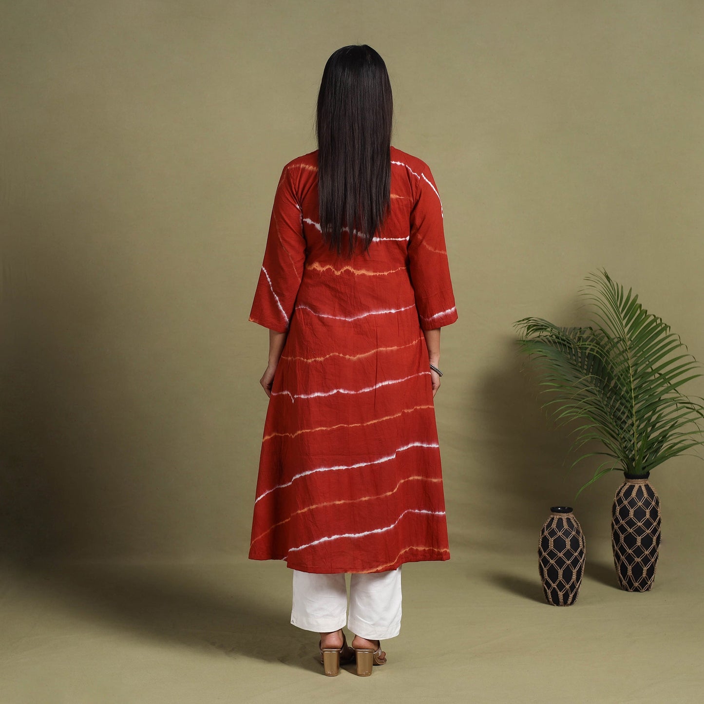 Red A-Line Tie & Dye Cotton Pintuck Shibori Kurta for Women