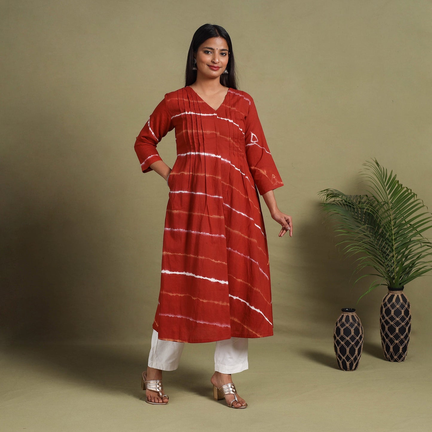 Red A-Line Tie & Dye Cotton Pintuck Shibori Kurta for Women