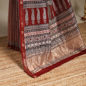 Red - maheshwari silk natural dyed bagh saree with zari