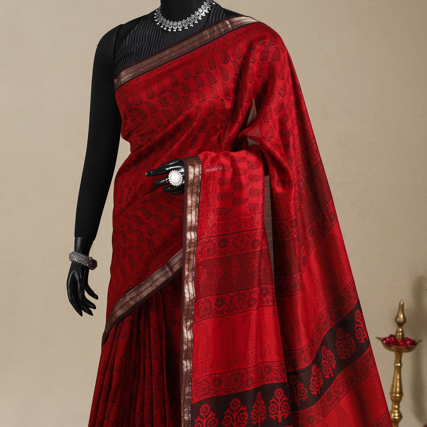 Red - maheshwari silk natural dyed bagh saree with zari