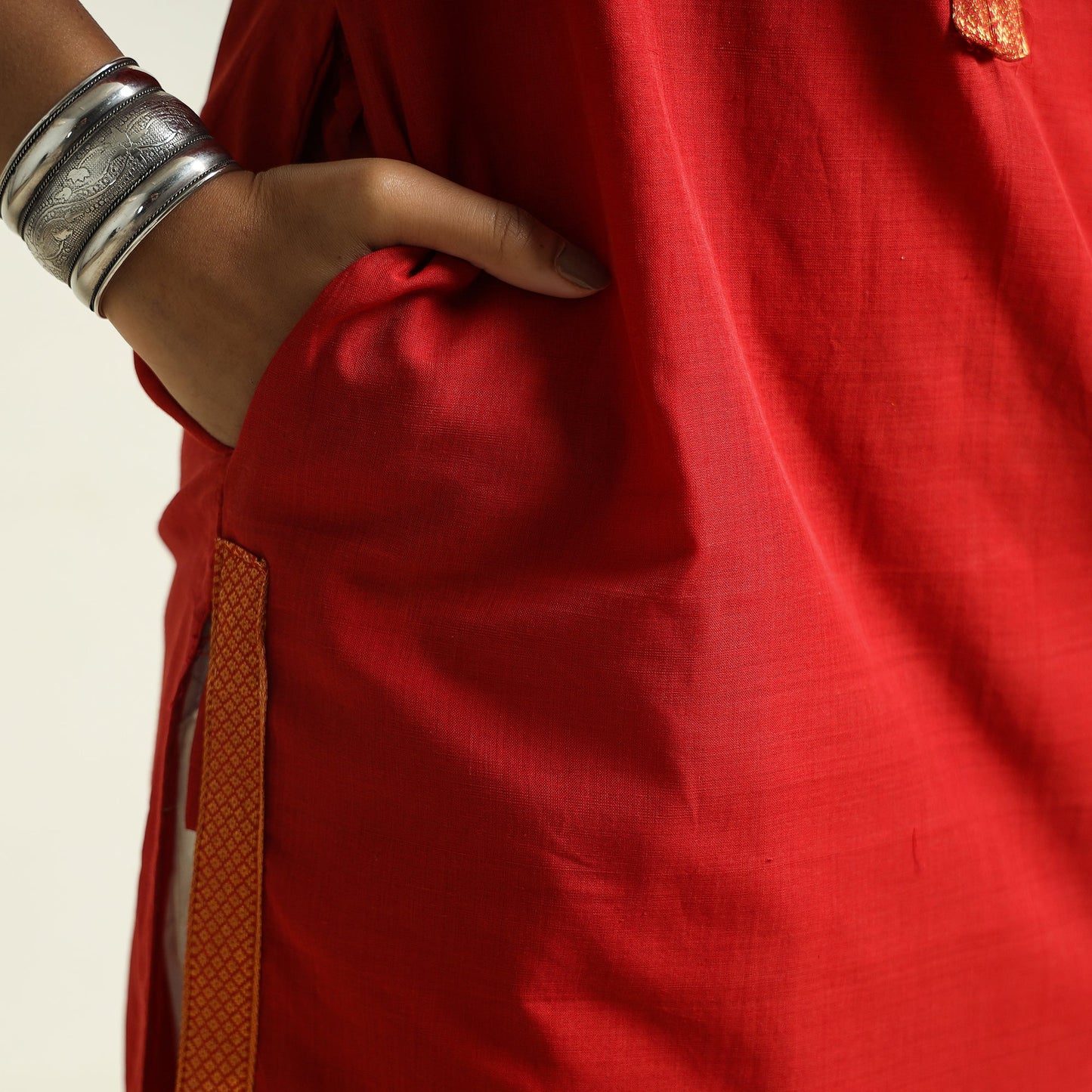 Buy Mangalagiri Handloom Cotton Kurta Online at iTokri.com