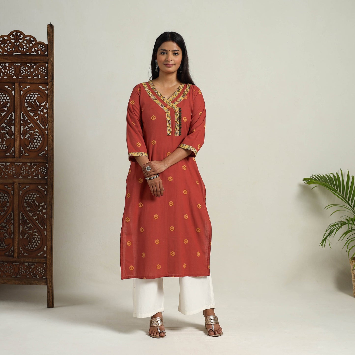 Mehfil Mosaic Cotton Red Straight Jacquard Kurta for Women