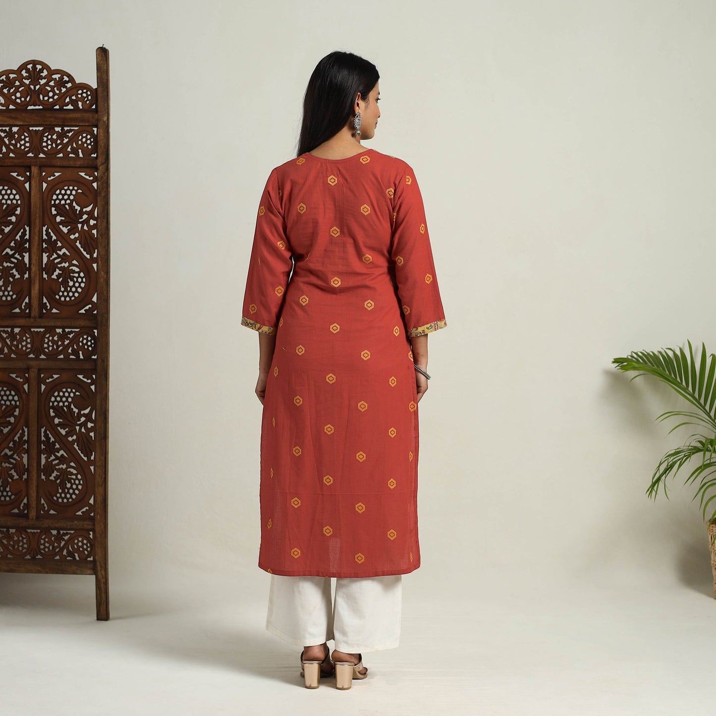 Mehfil Mosaic Cotton Red Straight Jacquard Kurta for Women