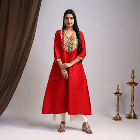 Red Mehfil Mosaic Slub Silk A-Line Plain Kurta for Women