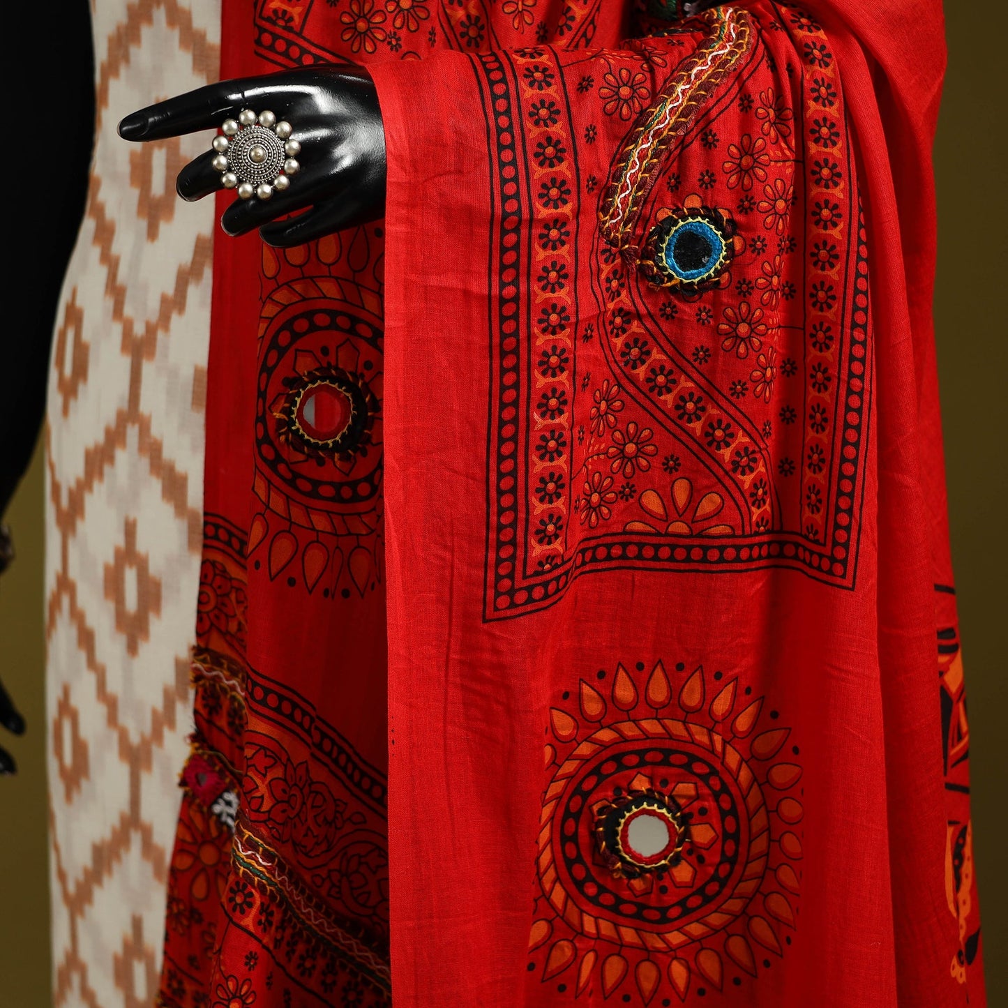 Mirror work printed cotton kutch hand embroidery dupatta 02