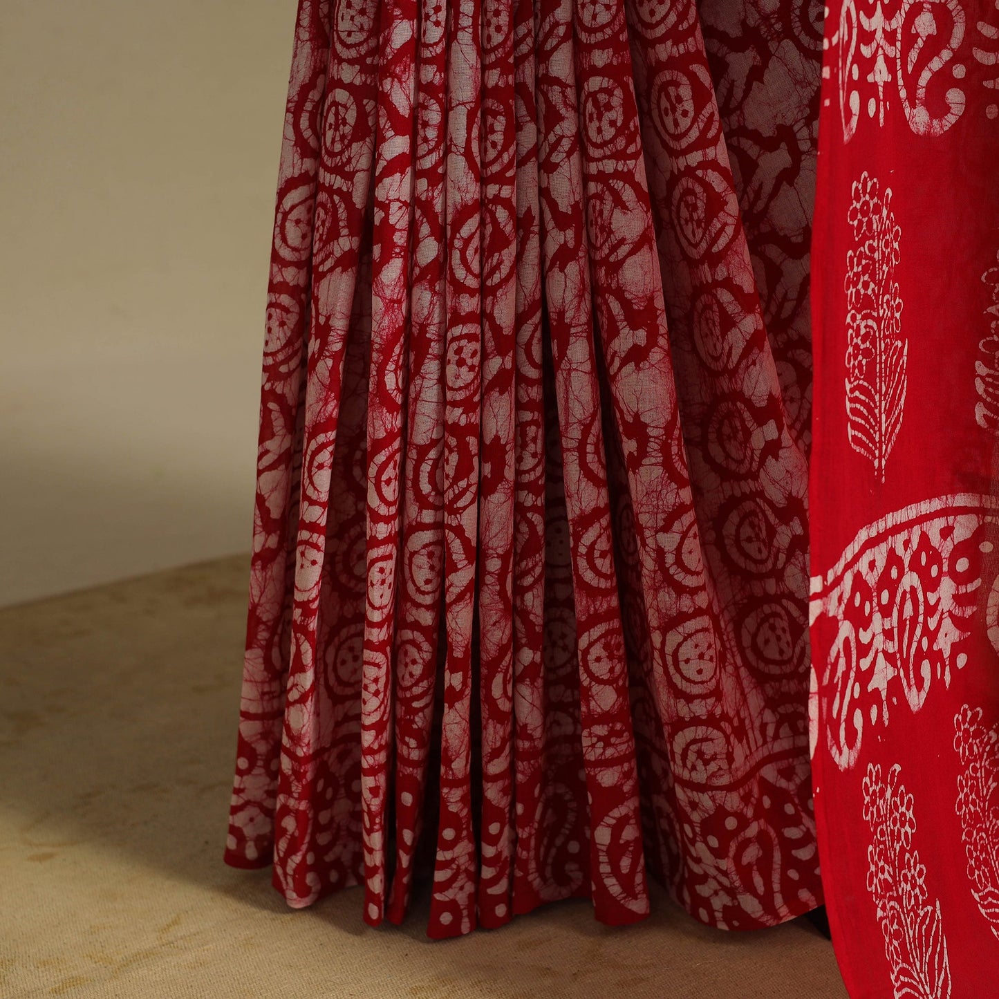 Red - mul cotton hand batik saree 37 - handcrafted