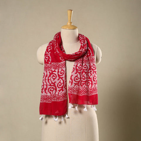 Buy Red Mul Cotton Hand Batik Print Stole with Tassels