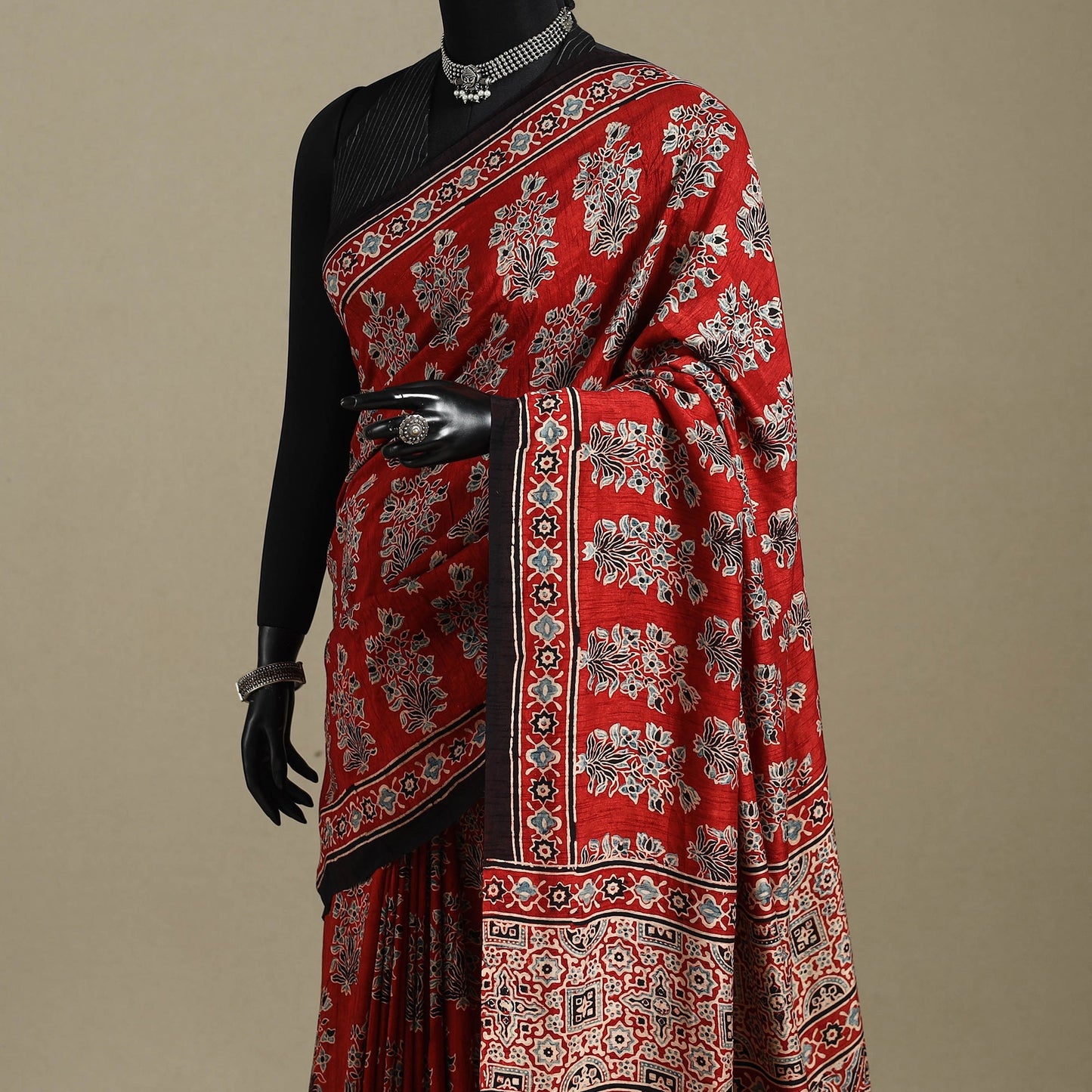 Red - natural dyed silk saree 08 - handcrafted