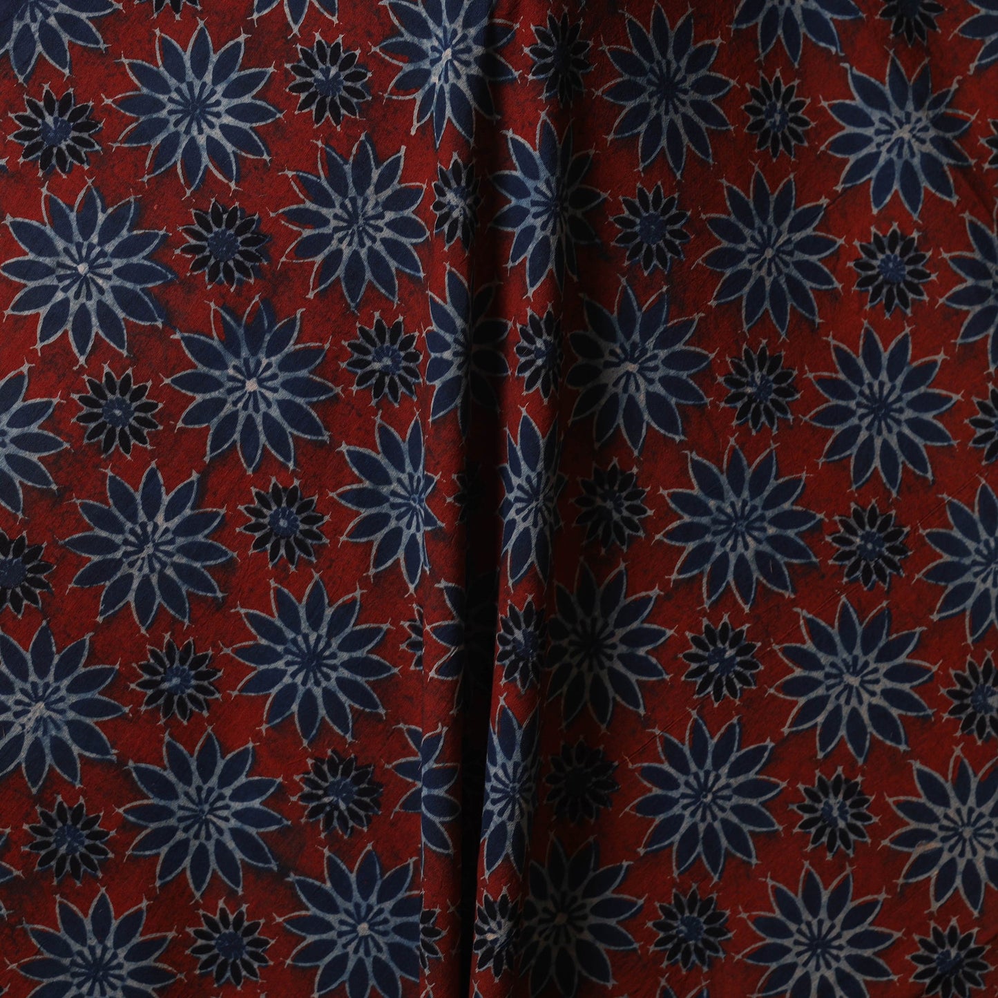 Red - natural dyed cotton fabric 02 - handcrafted