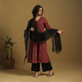 Red Natural Dyed Block Print Cotton Ajrakh Kurta Set (Set of 3)