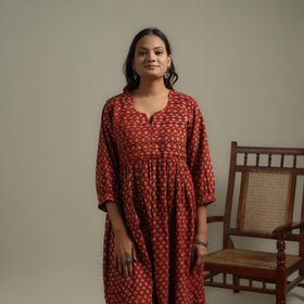 Natural dyed cotton pintuck tiered dress 03 - handcrafted