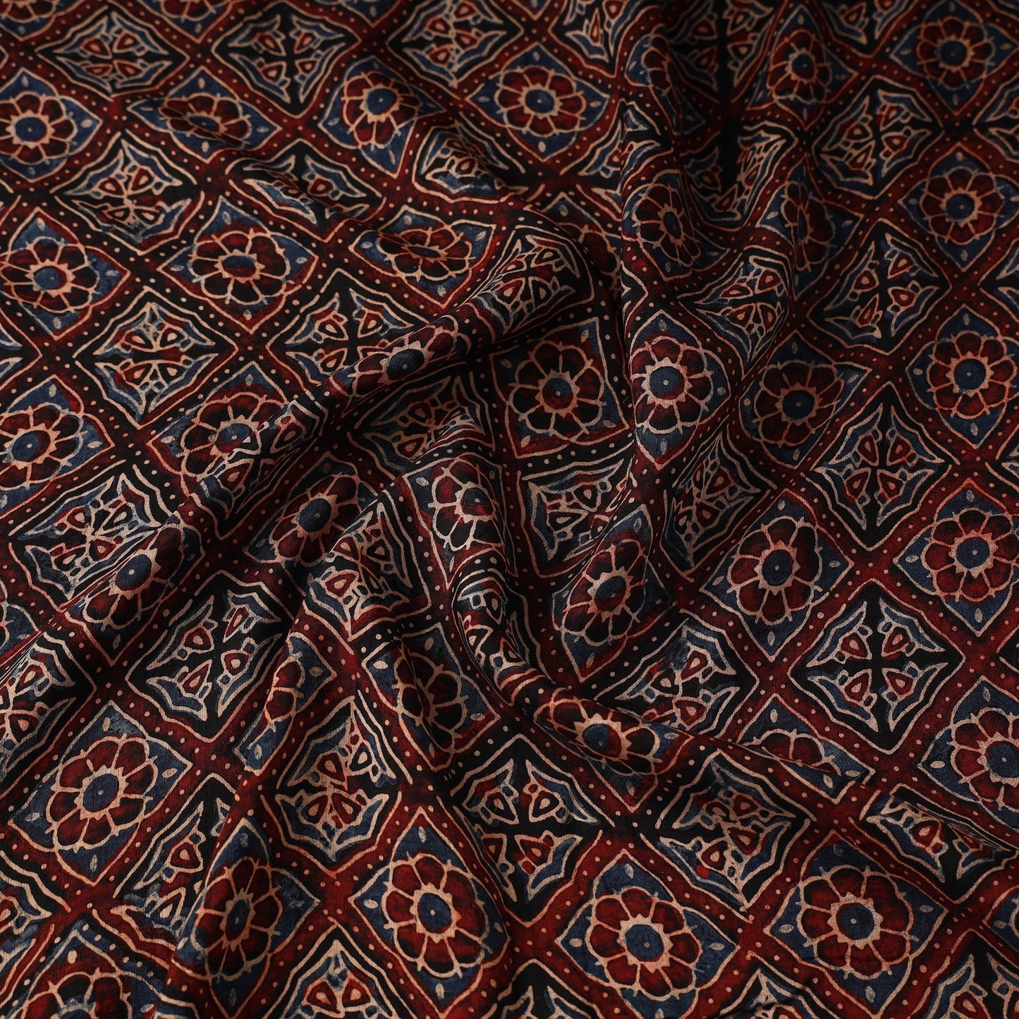 Natural dyed dola silk hand fabric 01 - handcrafted