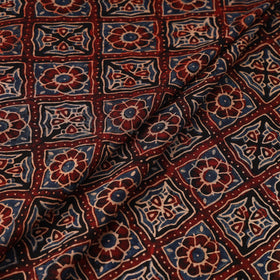 Natural dyed dola silk hand fabric 05 - handcrafted