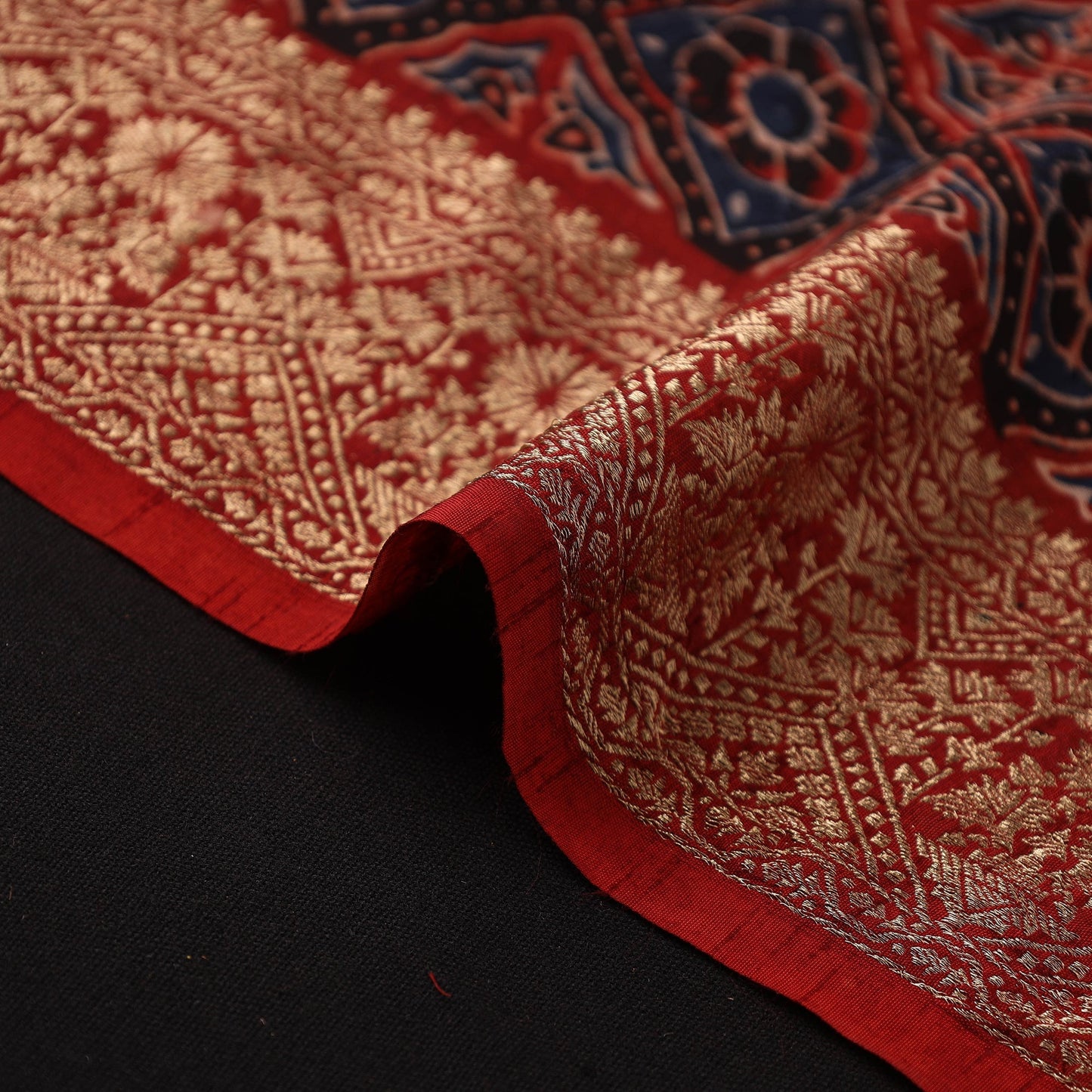 Natural dyed dola silk hand fabric 66 - handcrafted