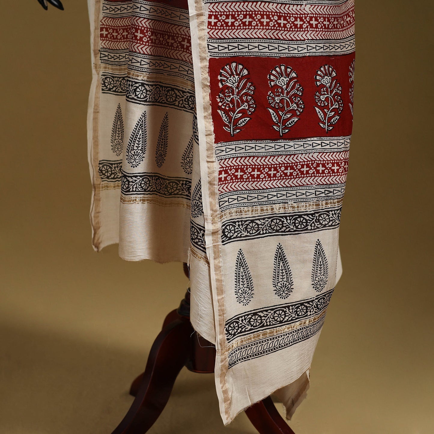 Red - natural dyed hand chanderi silk bagh dupatta 01