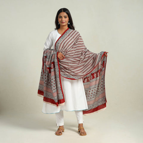 Red - hand cotton bagh dupatta 05 - handcrafted