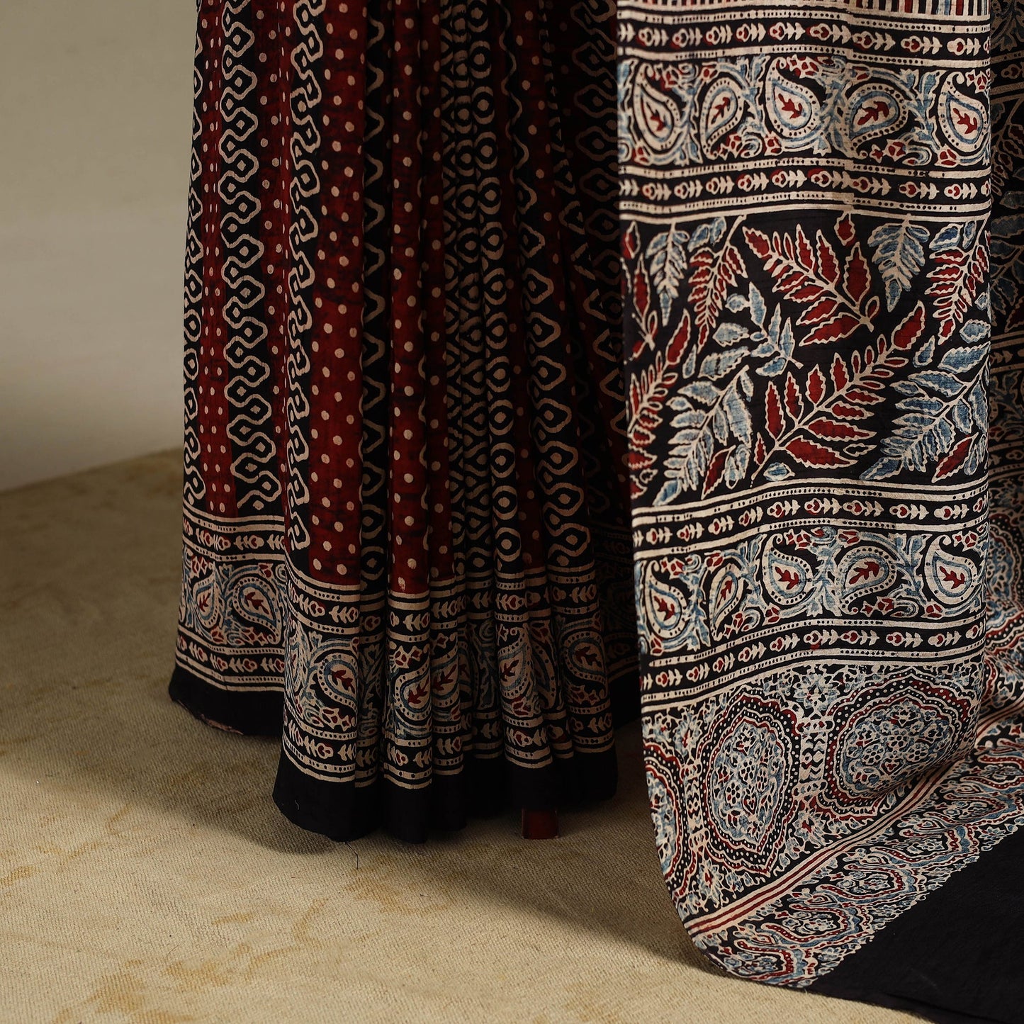 Red - natural dyed silk saree 02 - handcrafted