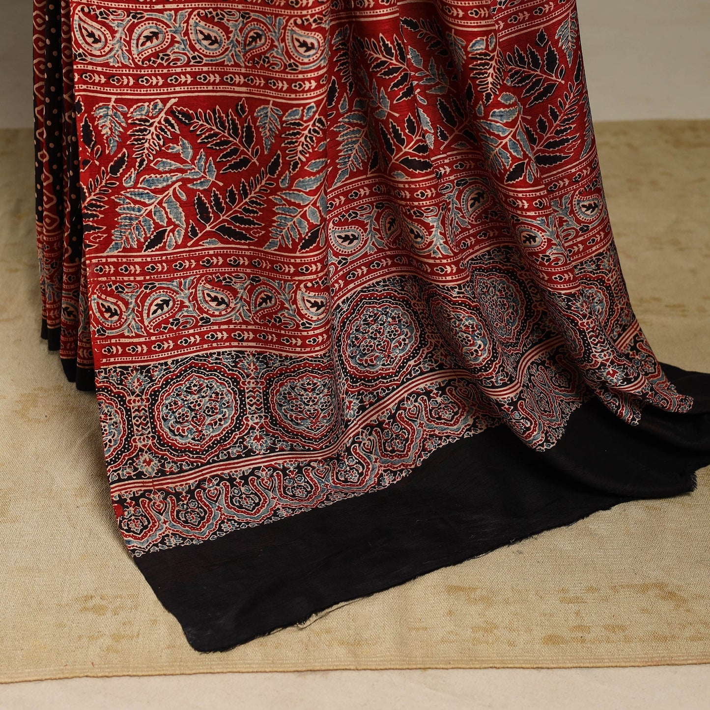 Red - natural dyed silk saree 04 - handcrafted