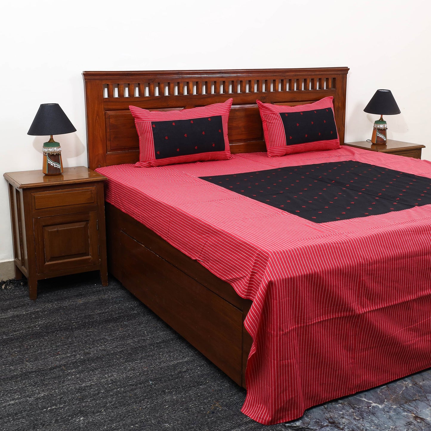 Buy Red Patchwork Cotton Double Jacquard Bed Sheet Set