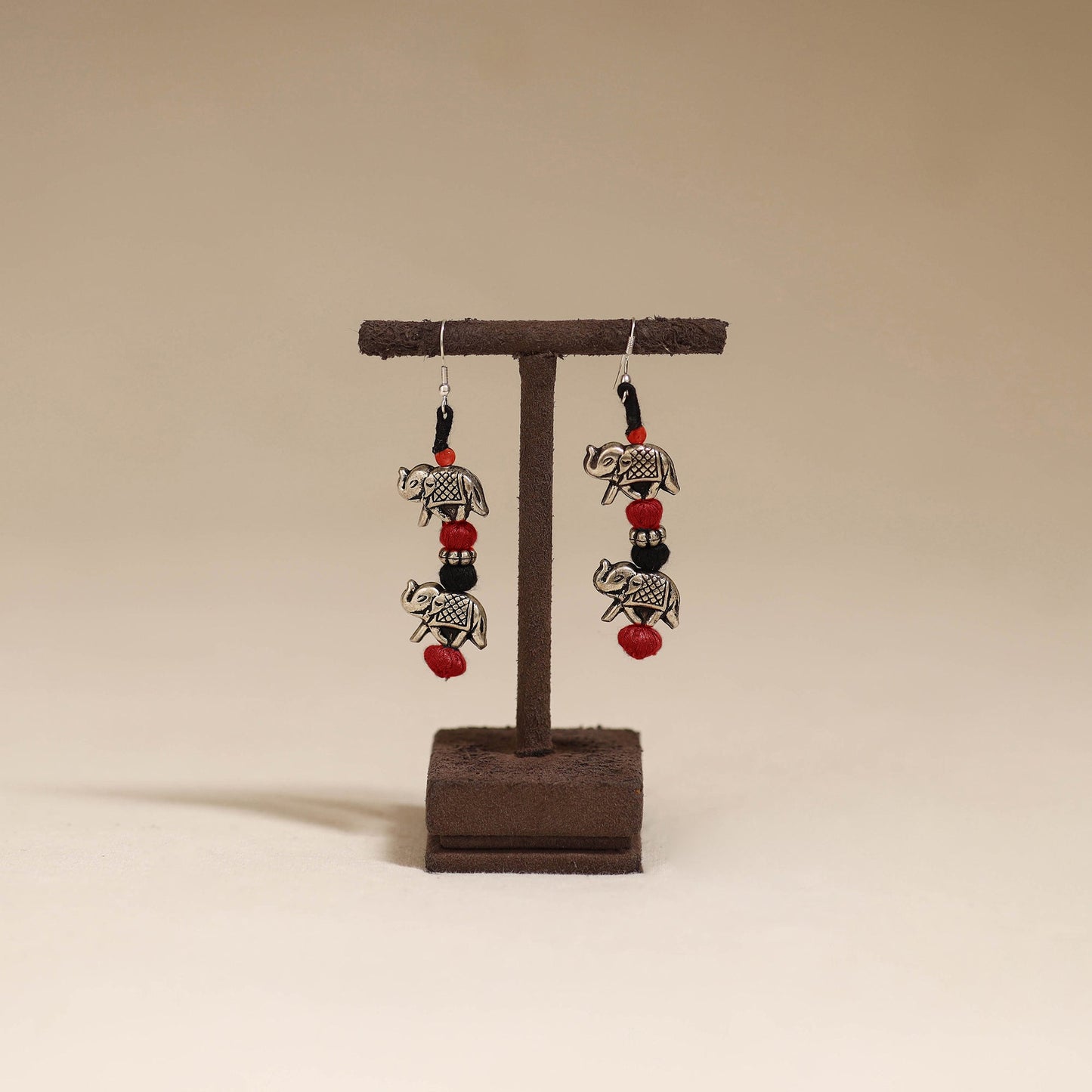 Red - patwa thread beads earrings by kailash 33