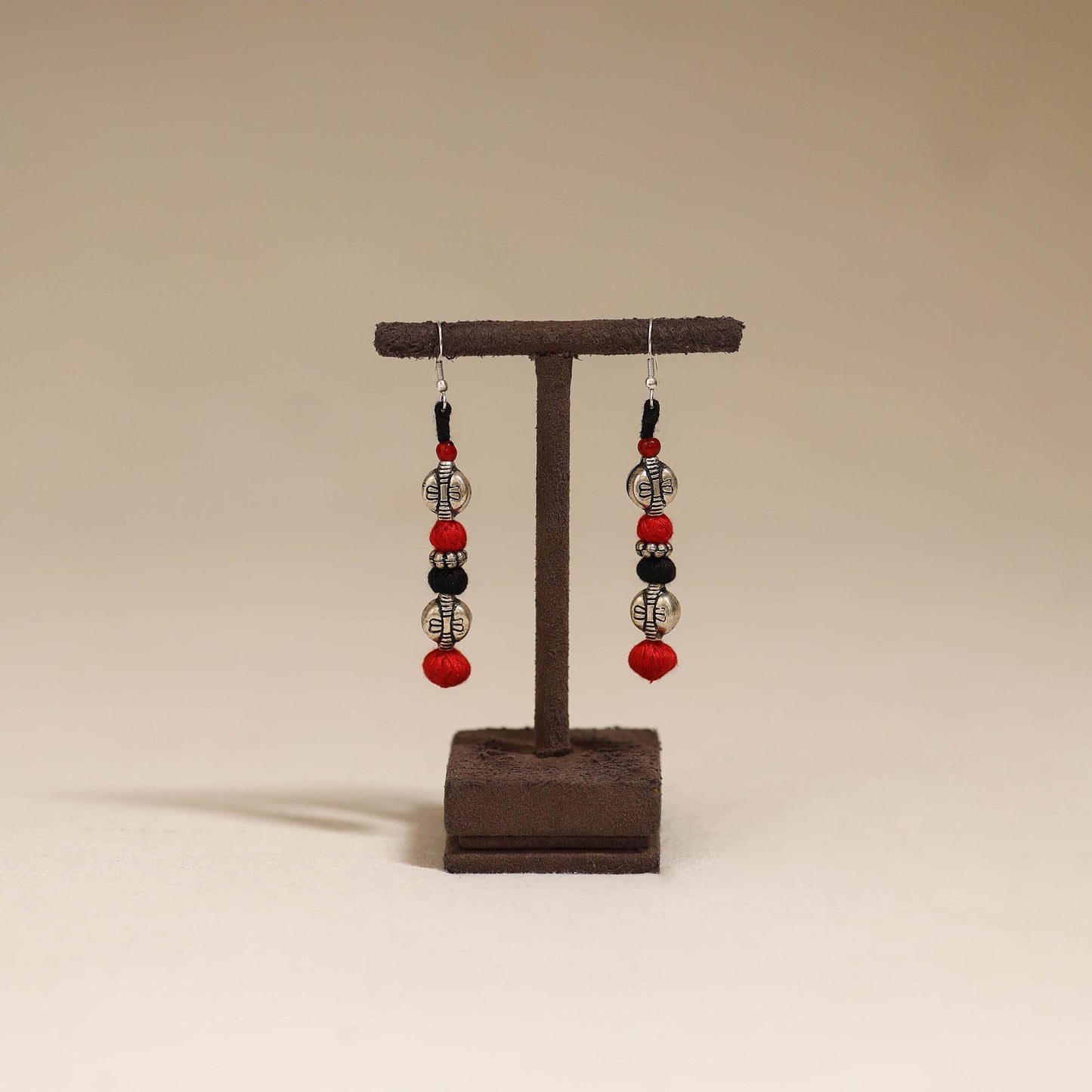 Red - patwa thread beads earrings by kailash 51
