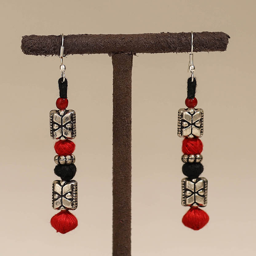 Red - patwa thread beads earrings by kailash 53