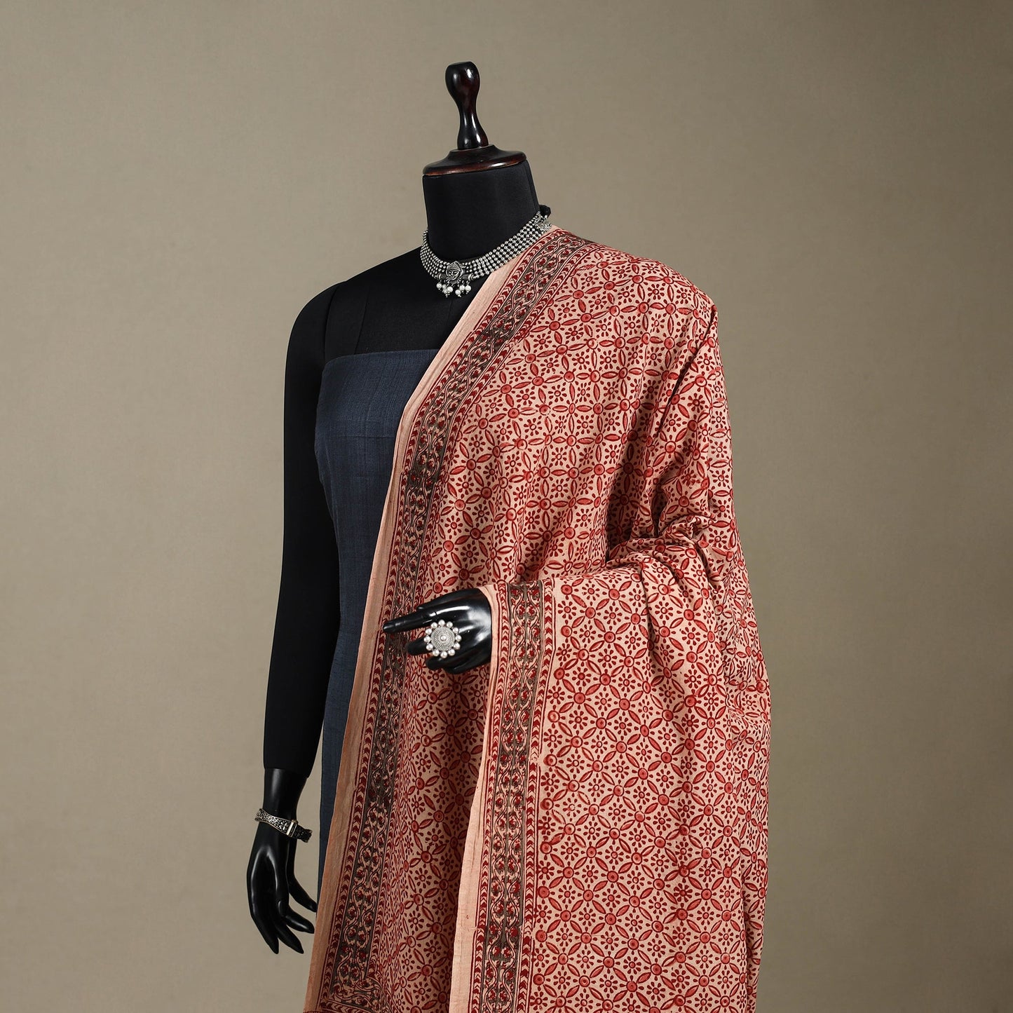 Red - pedana natural dyed cotton kalamkari dupatta 04