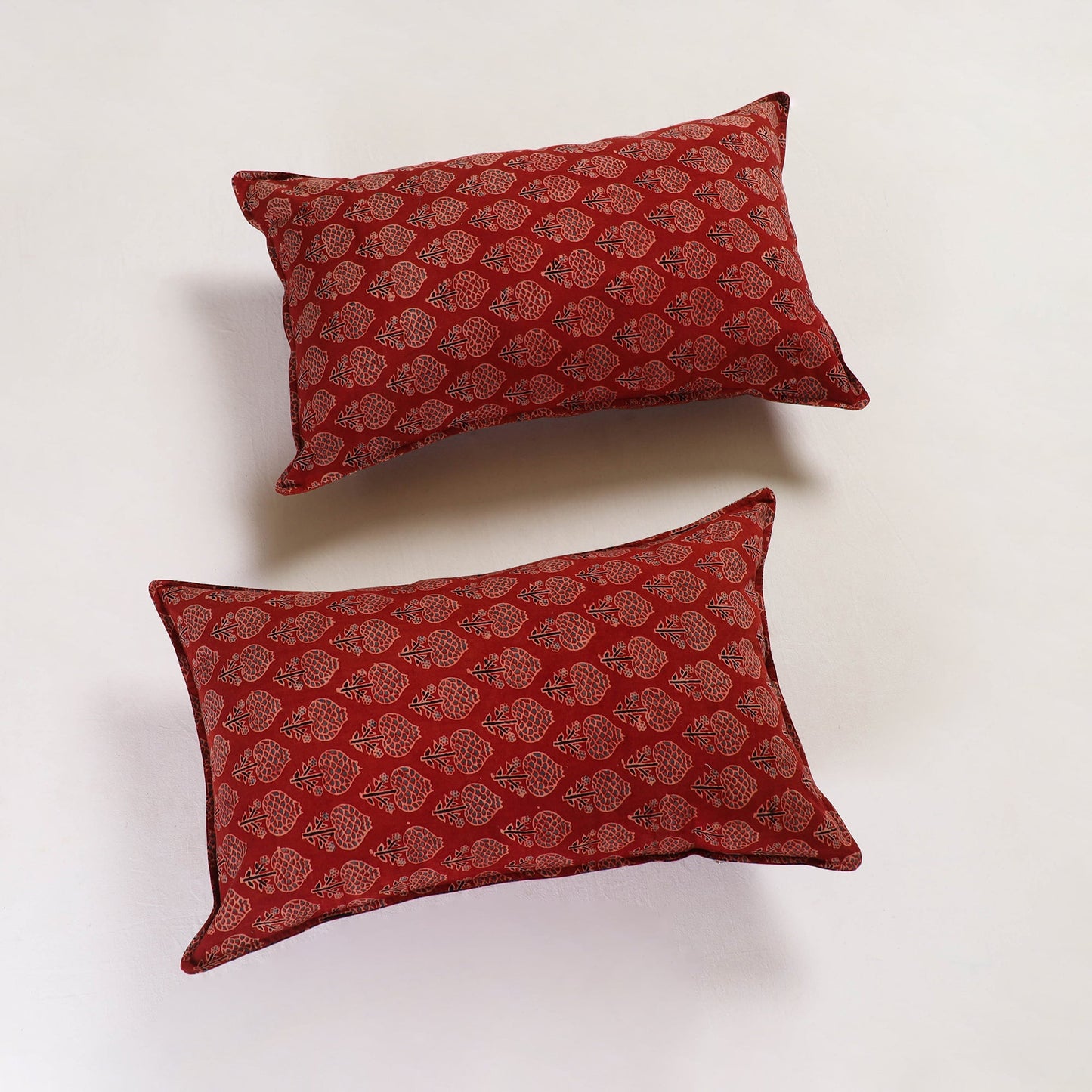 Red - pillow cover (set of 2) 01 - handcrafted
