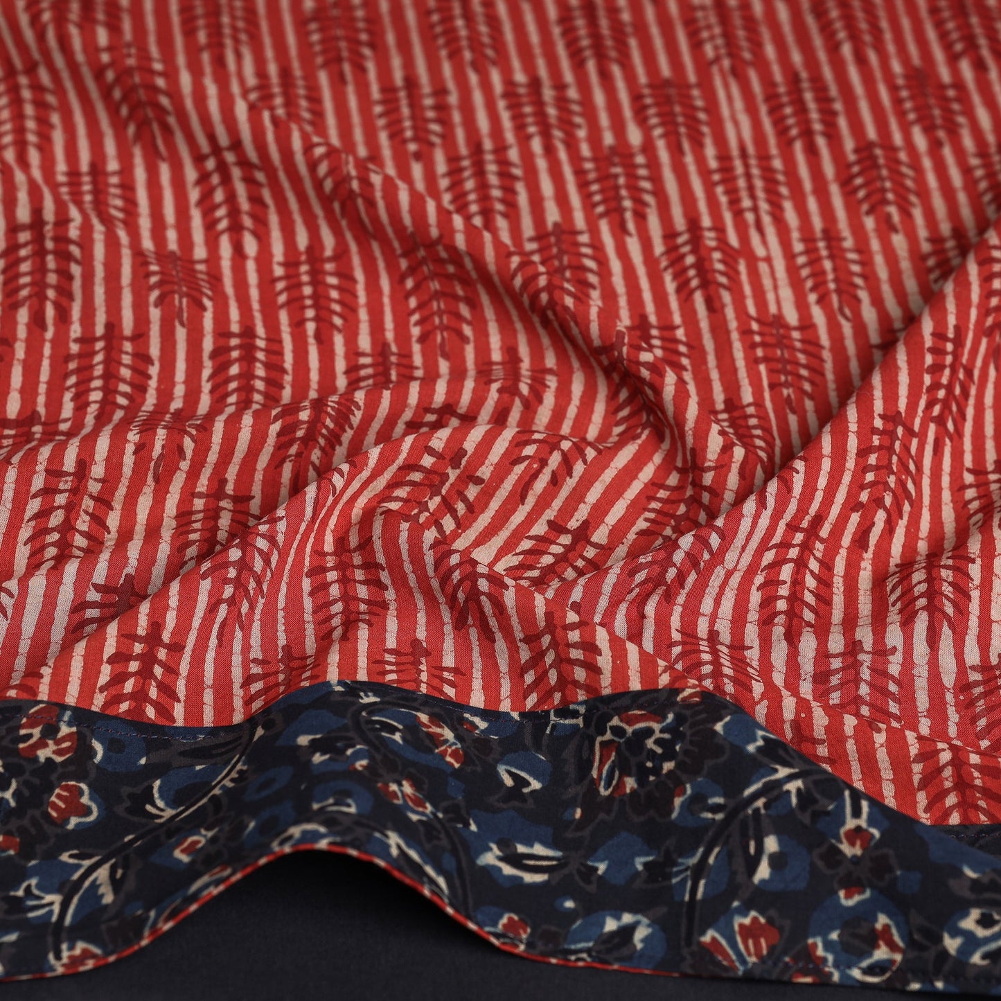 Buy Pipad Block Printed Cotton Blouse Piece Online at iTokri.com