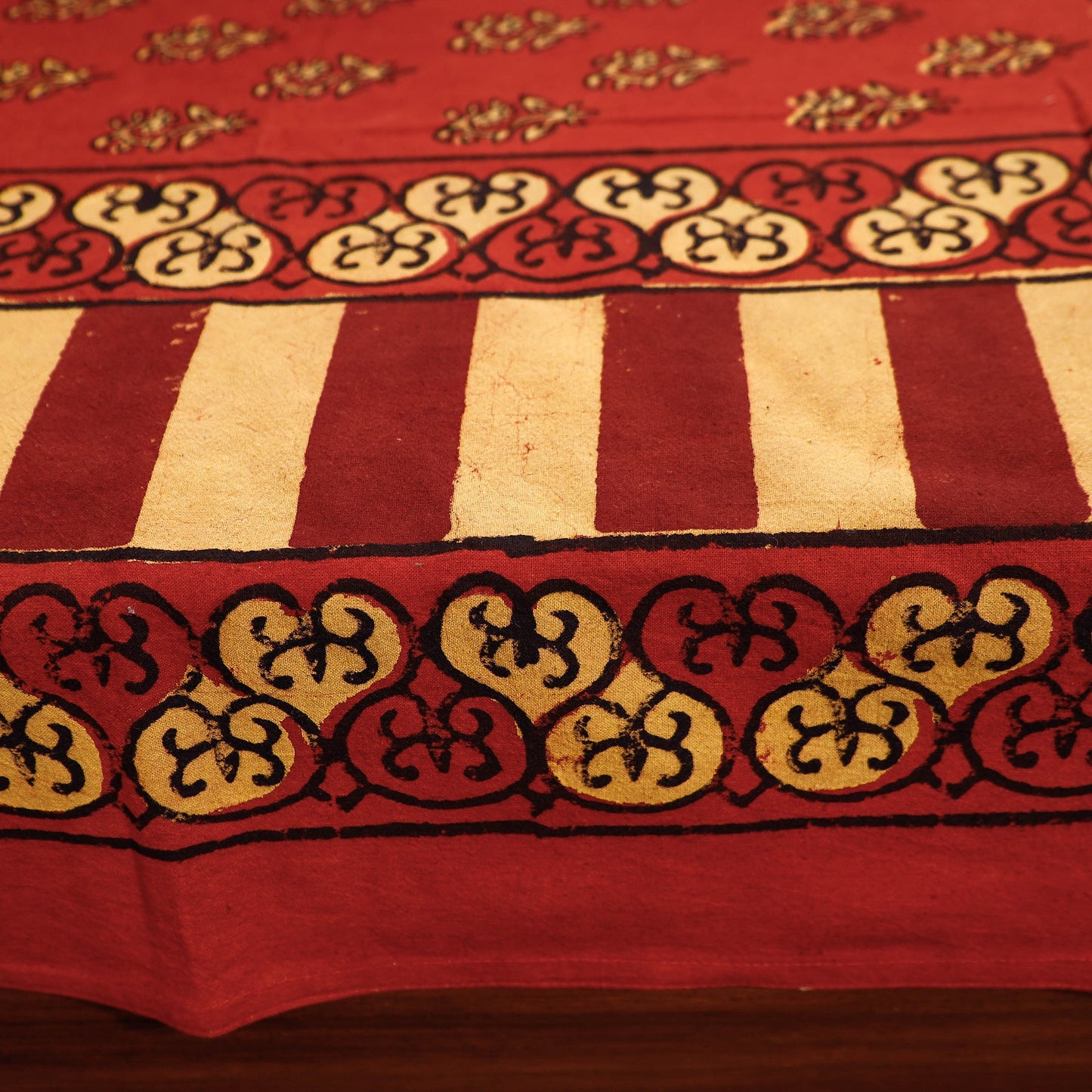  Pipad Block Printed Cotton Single Bed Cover with Pillow Covers 