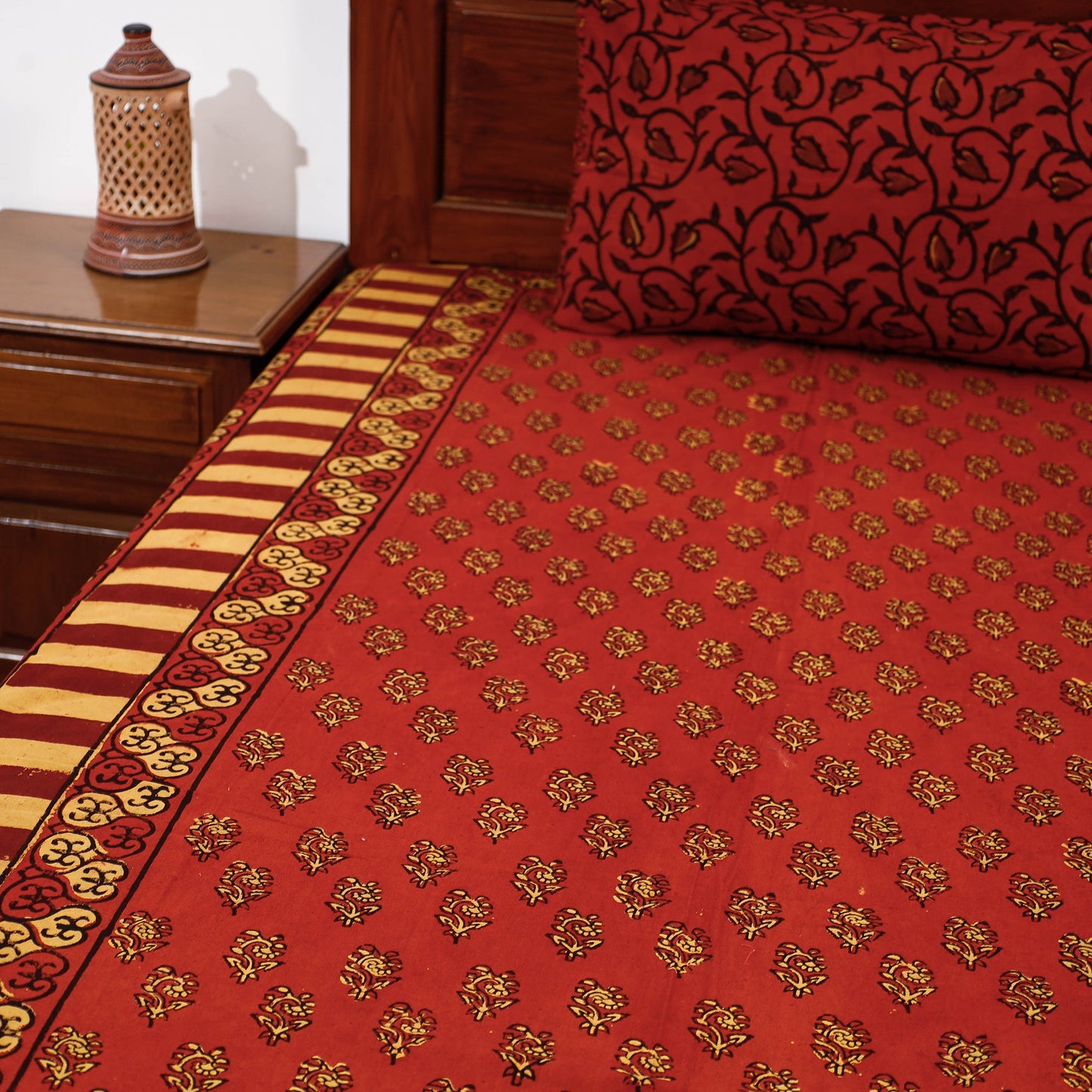  Pipad Block Printed Cotton Single Bed Cover with Pillow Covers 