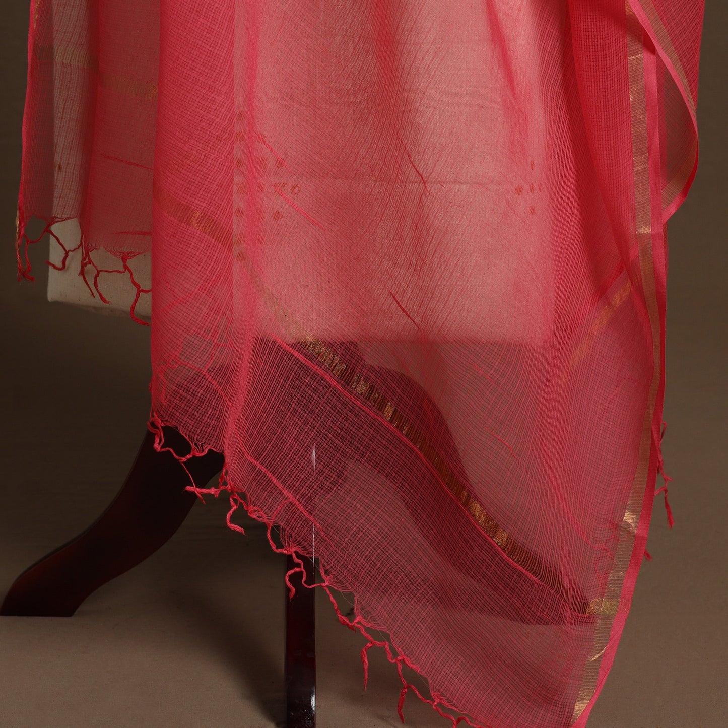 Red - plain cotton kota doria dupatta 05 - handcrafted